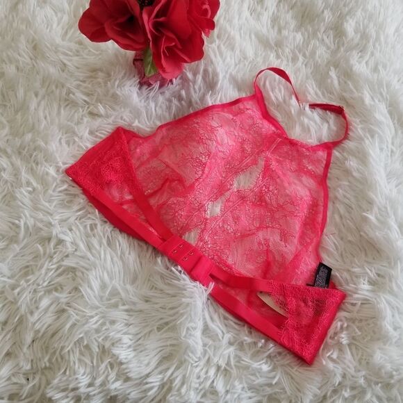 32D {Victoria's Secret } Red Lace Unlined Bra - Picture 8 of 12